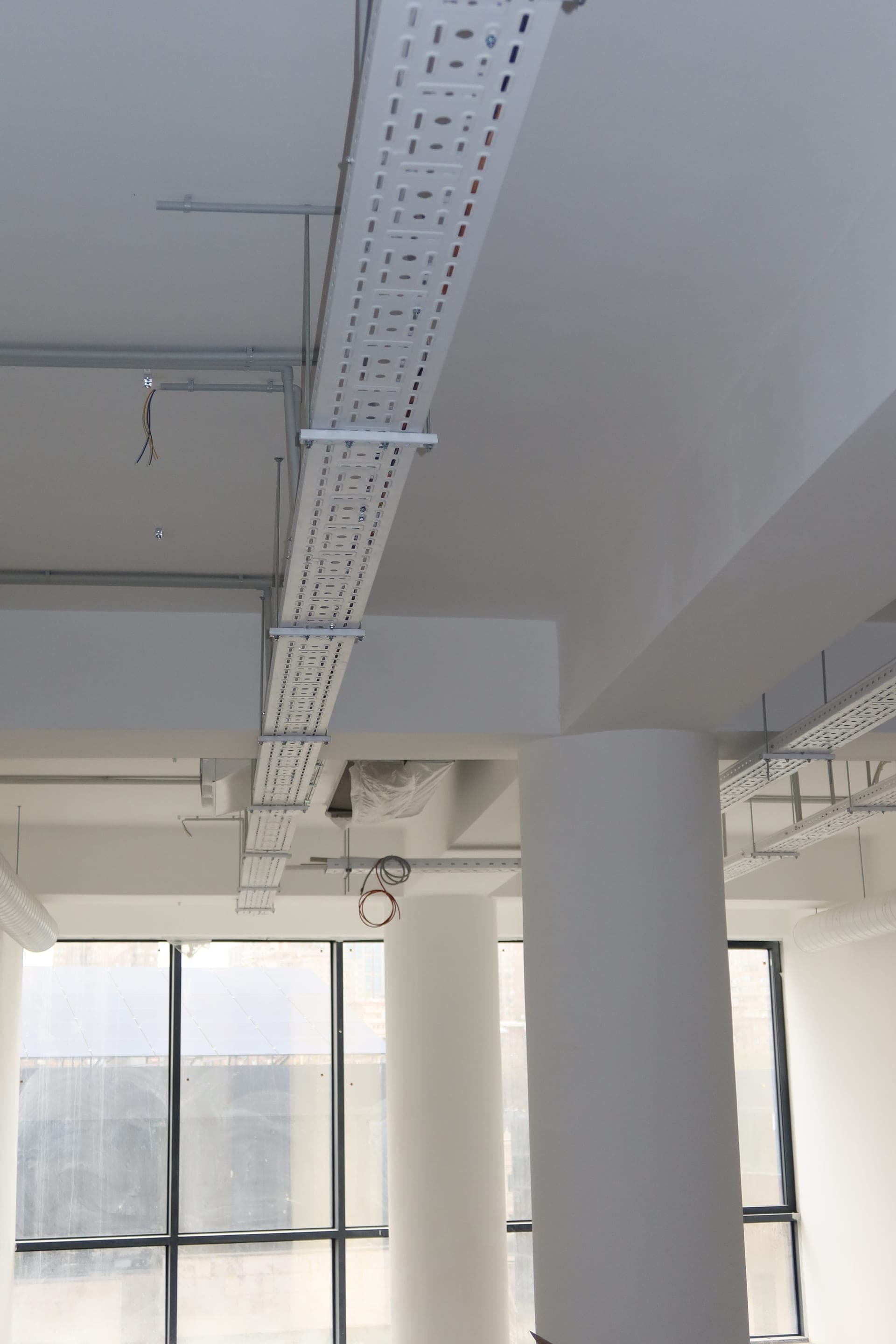 Modena Business Center - Azatutyan 1/15