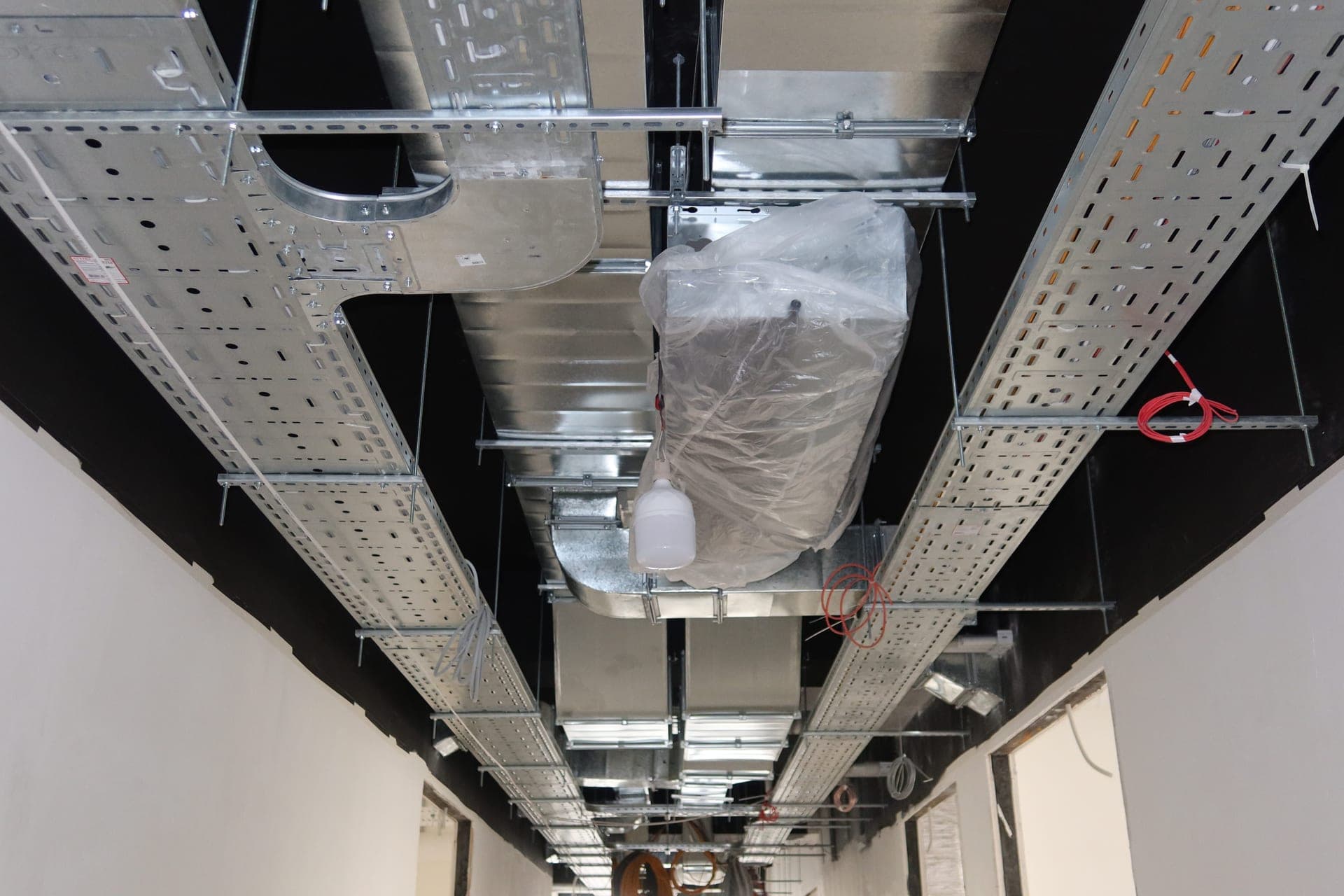 Modena Business Center - Azatutyan 1/15