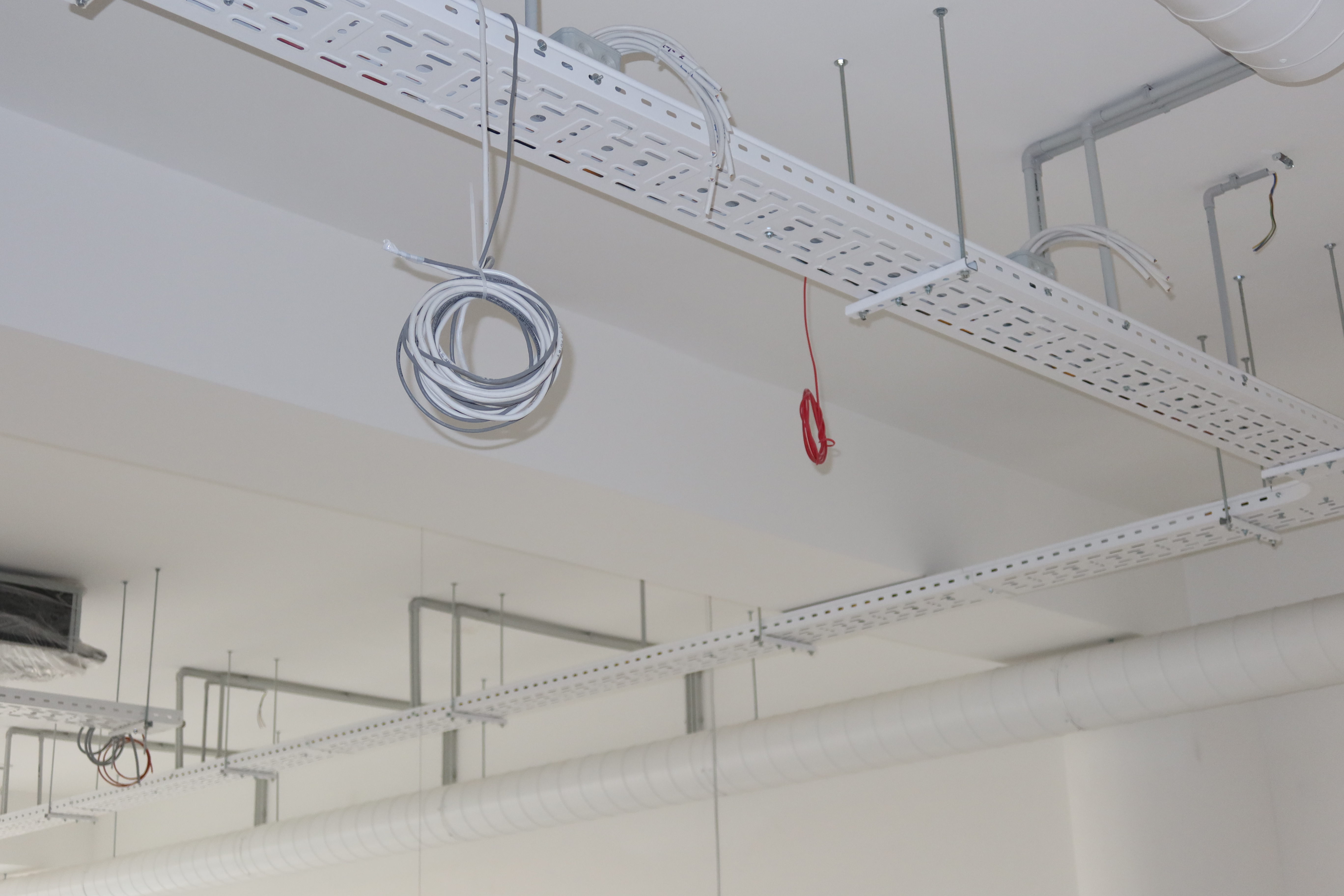 Modena Business Center - Azatutyan 1/15